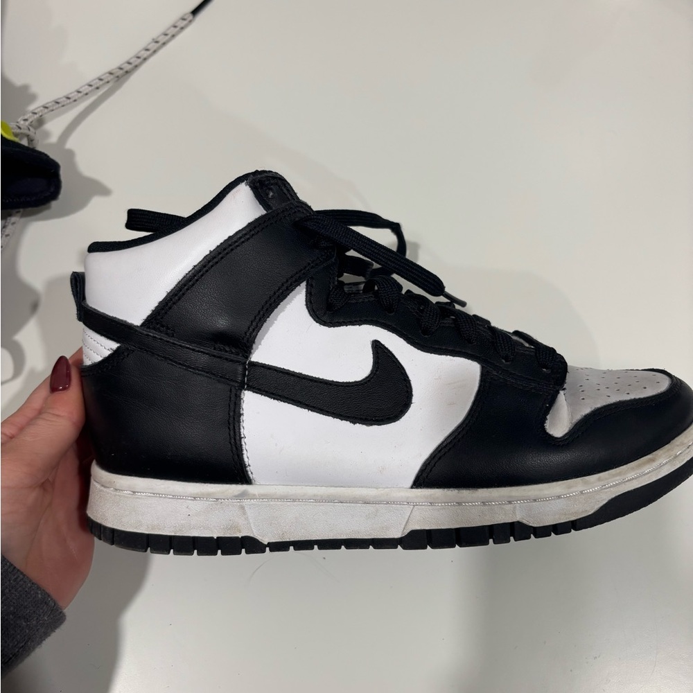 Nike Dunk Panda Retros